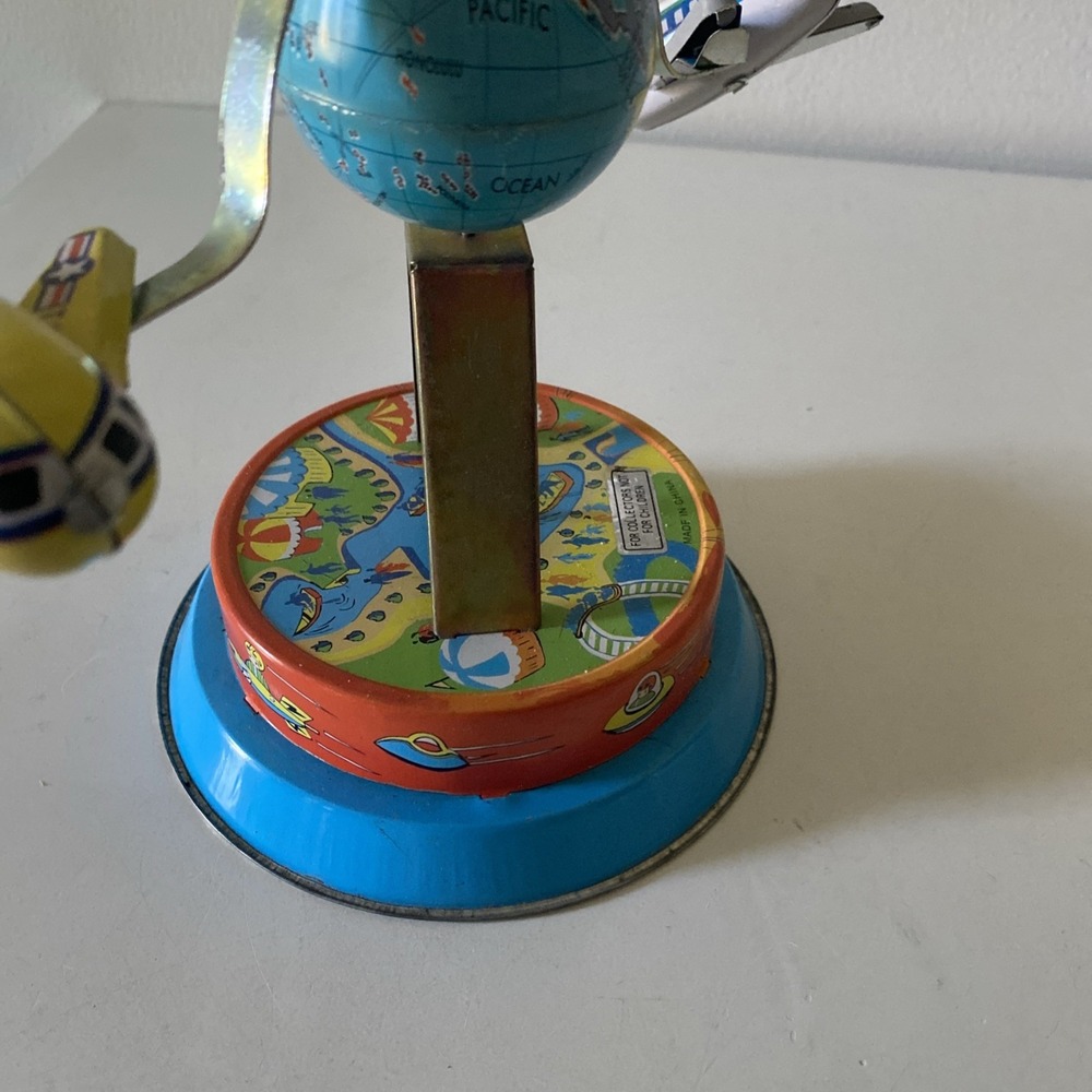 Vintage Retro Wind-Up Tin Metal Toy Universal Planes Fly Around Globe - Picture 7 of 10